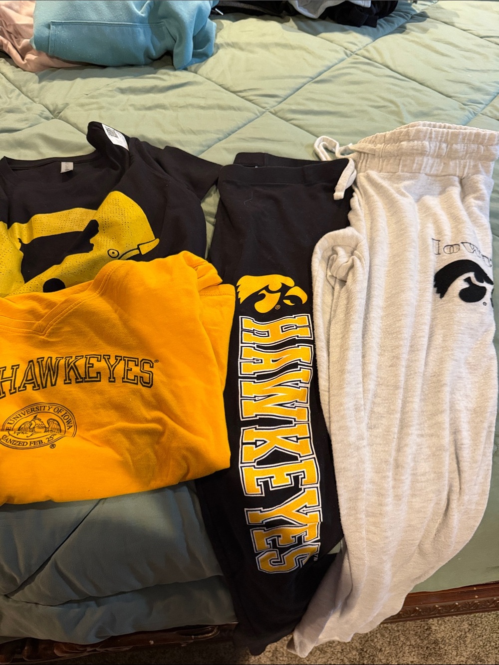 Iowa Hawkeye Lot women’s small